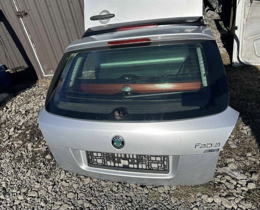Кришка багажника passat skoda tiguan golf superb 3 b7 b8 7 ляда кляпа шкода а7 багажник панель