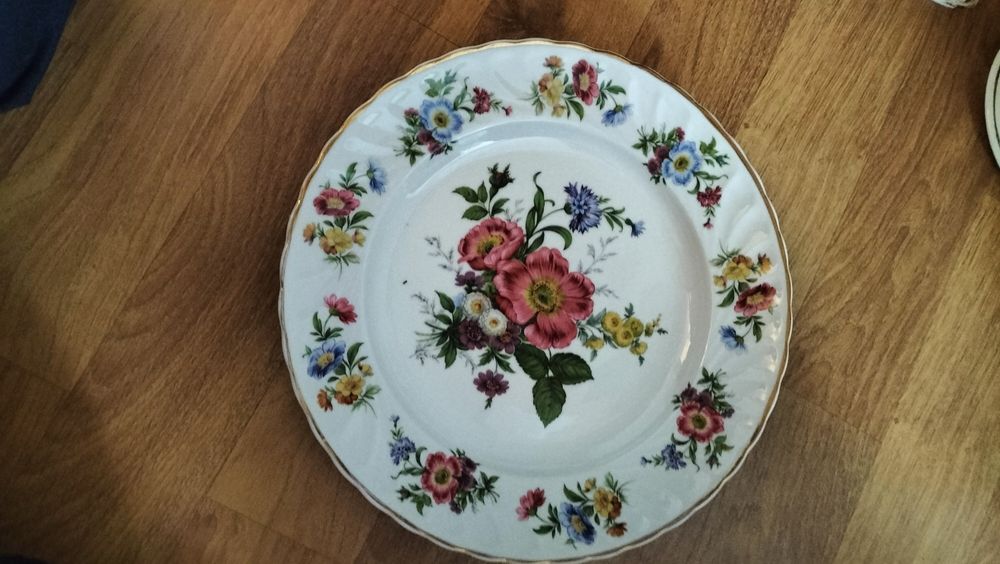 Sopeira de Porcelana Decorativa Floral