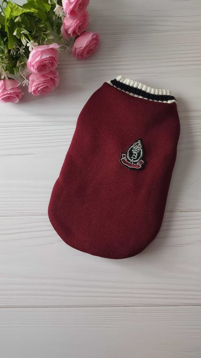 Ciepły sweterek kamizelka college dla psa i kota rozmiar M