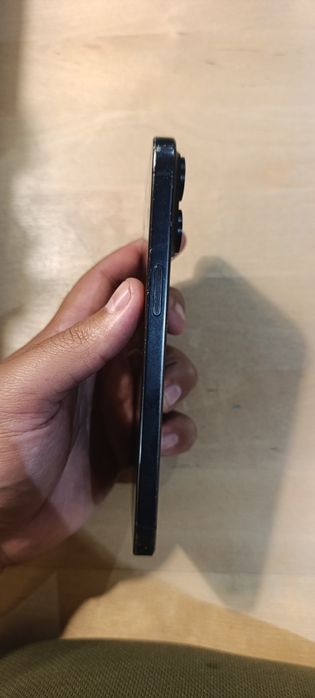 iPhone 15 Pro Max comprado na ISERVICES