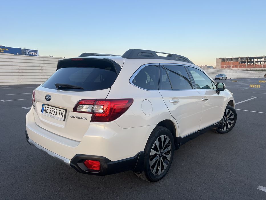 Subaru Outback 2015 Офіційний автомобіль