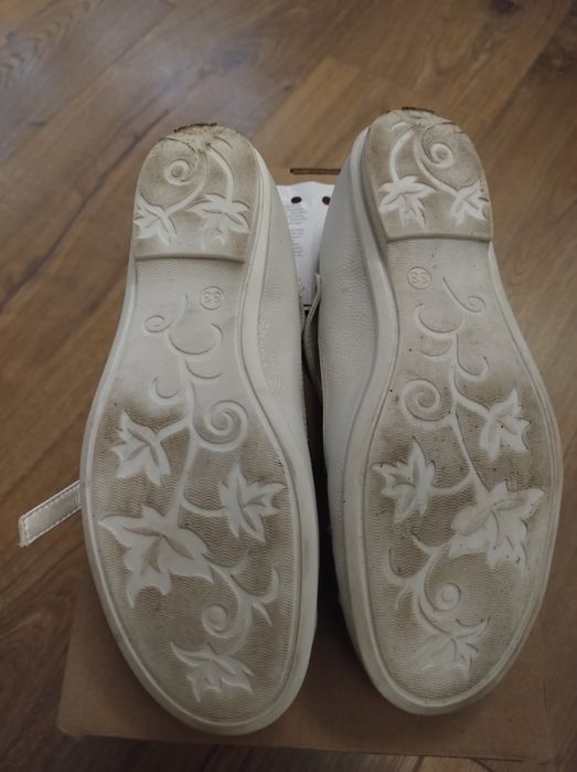 Buty komunijne do sypania kwiatkow