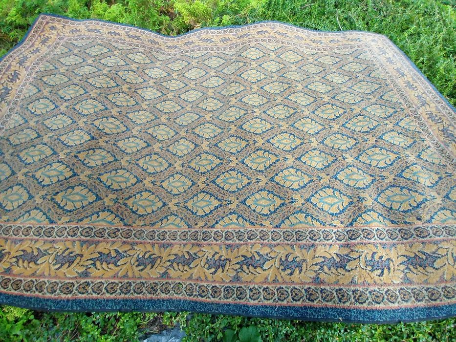 Sprzedam duży gruby dywan 295x195 cm.