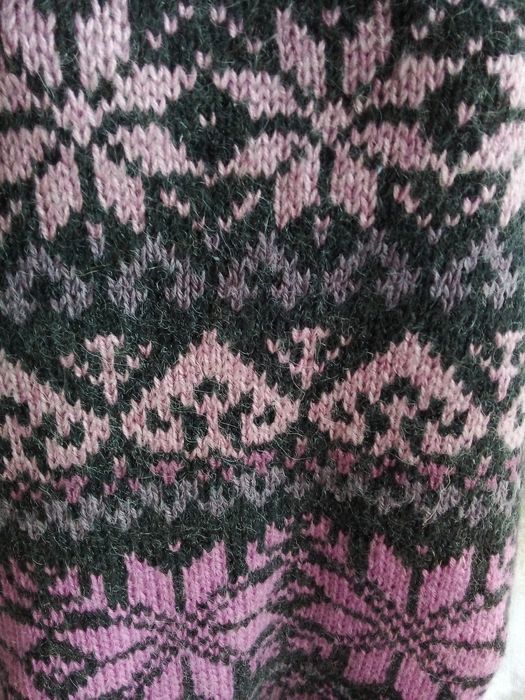 Женский свитер оверсайз