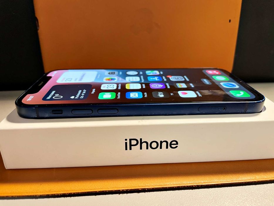 iPhone 12 w 100% sprawny