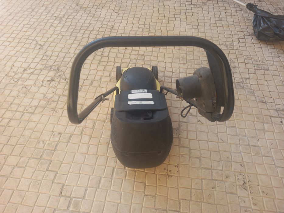 Máquina cortar relva