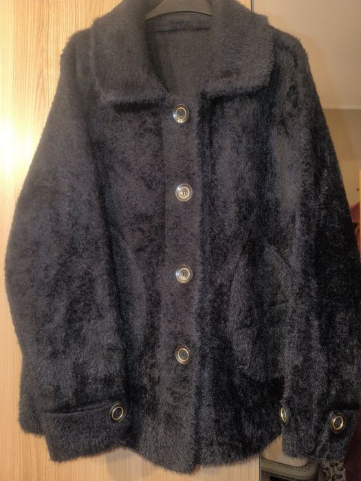 Kurtka sweterek wełniany typu alpaka czarny