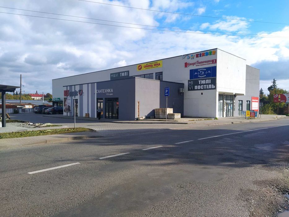 ПРОДАЖ або ОРЕНДА комерційного приміщення м.Кам'янка Бузька