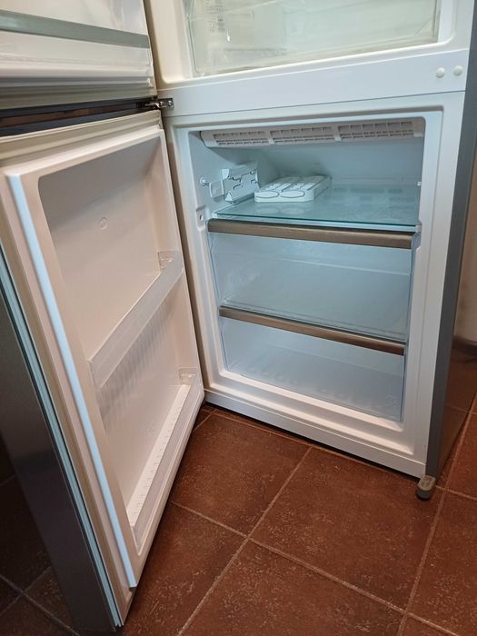 Холодильник Whirlpool