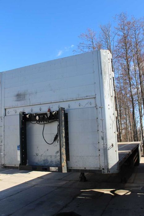 Wynajem naczepy burtówki Koegel S24