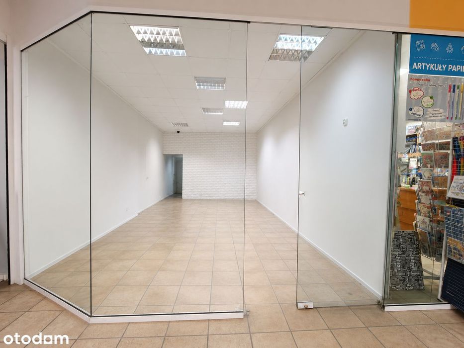 Lokale handlowo-usługowe do wynajęcia w pasażu handlowym z Biedronką