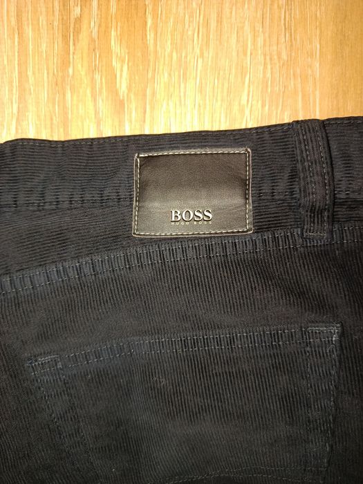 Spodnie sztruksowe Hugo Boss
