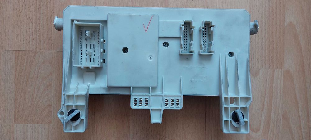 Skrzynka BSI moduł komfortu Mazda BP4K 66730 E