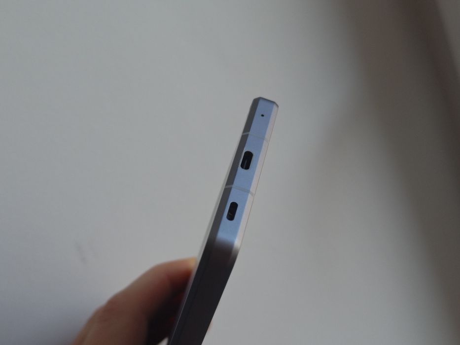 Смартфон Sharp AQUOS H52D с камерой от Leica на 2 сим, 256гб, NFC