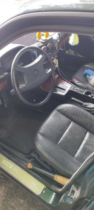 продам автомобили бмв   е 32  3 штуки