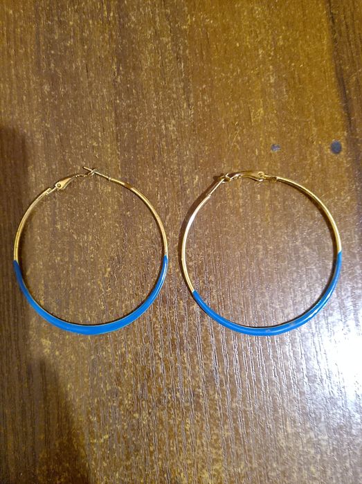 Продаются большие серьги