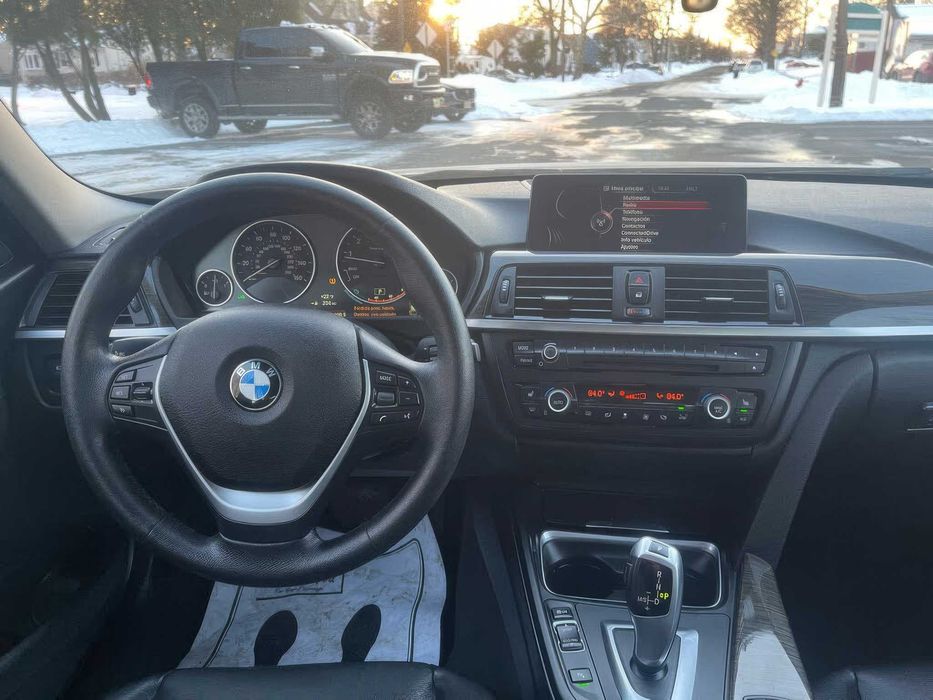BMW 3 Series      2016