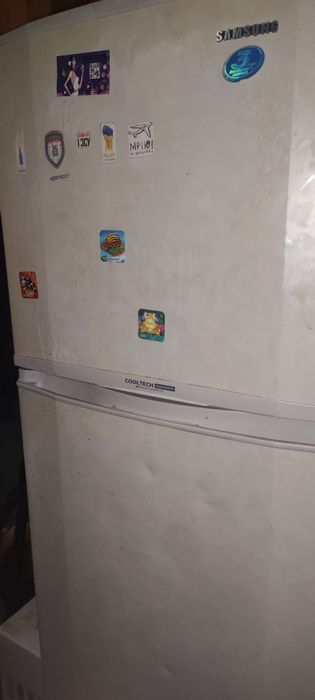 Холодильник  самсунг