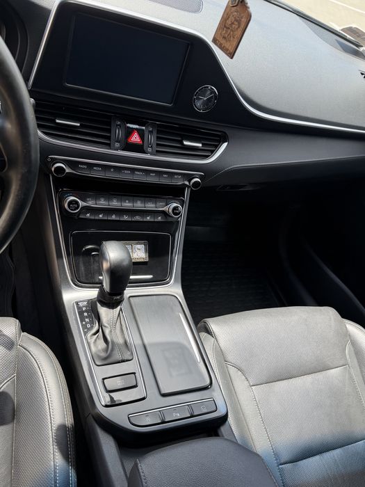 Hyundai Grandeur 2018 VIN KMHF141RBKA176804 фото оголошення 15 з 22