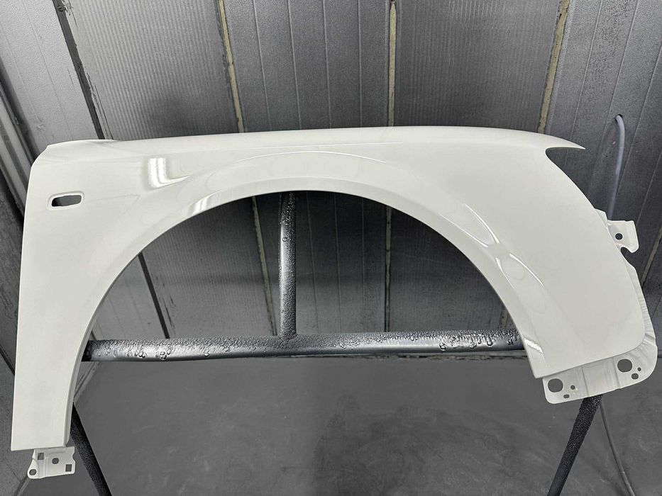 Błotnik AUDI A4 B6 00-04r kolor LY9H