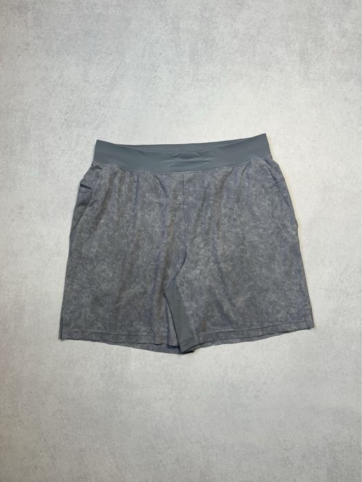 Спортивные шорты Lululemon мужские (оригинал)
