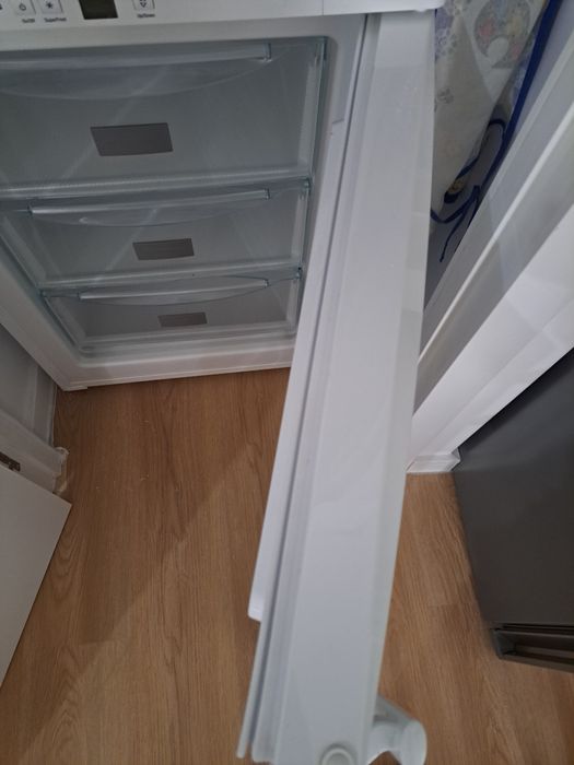 Arca Congeladora Vertical Liebherr (3 Gavetas)