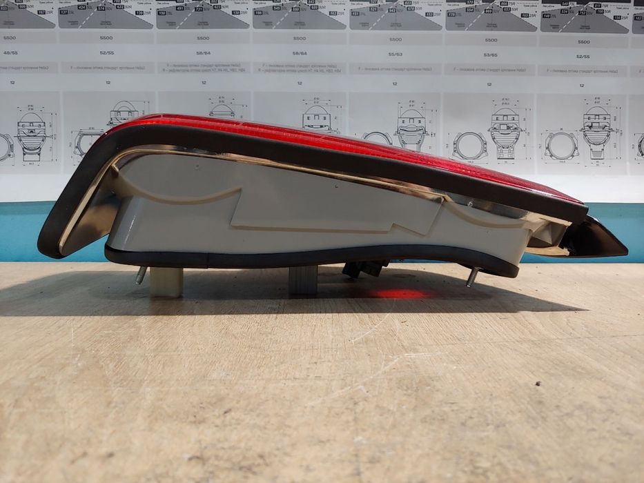 Продається задній лівий фонарь BMW E36