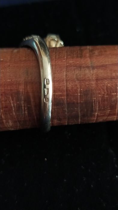 Anél de ouro branco