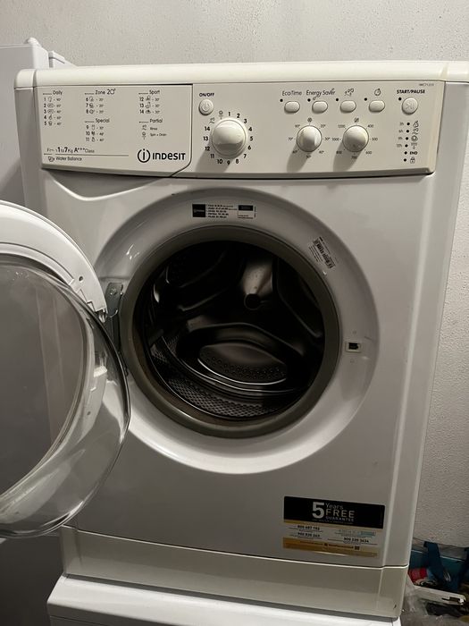Máquina da roupa Indesit + Frigorifico Indesit