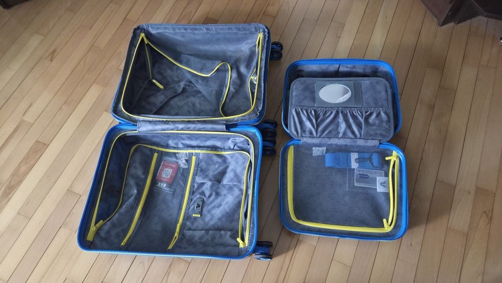 Чемодан Roncato 55x40x20 + косметичка