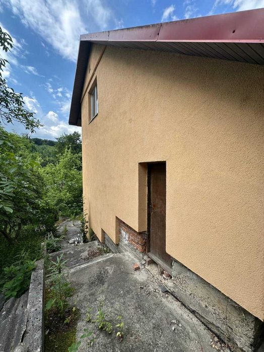 Актутальний продаж будинку поруч зі Львовом с. Бережани