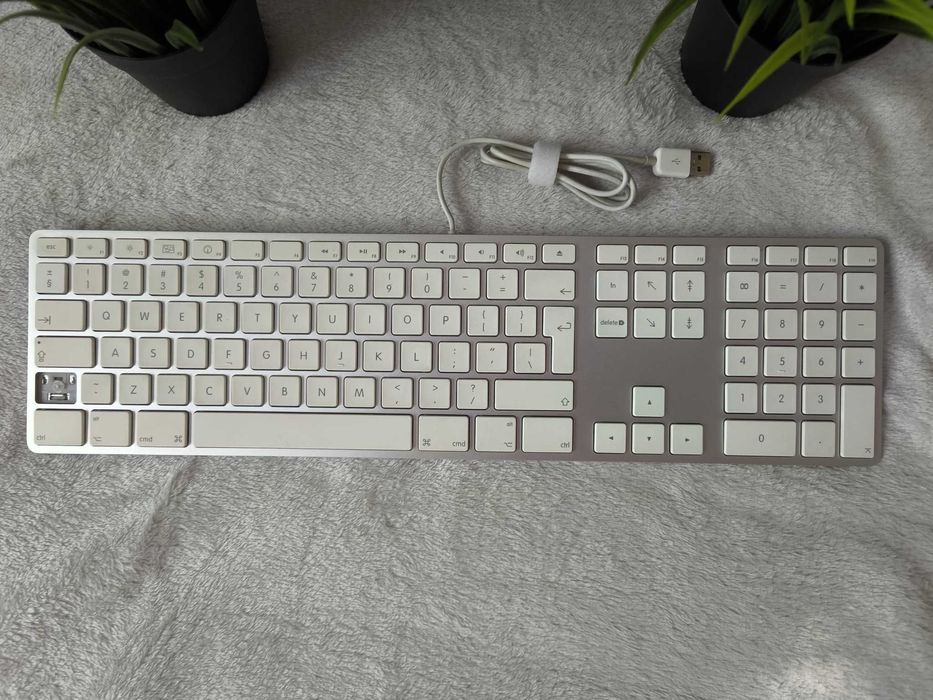 Klawiatura Apple z Hubem 2x USB