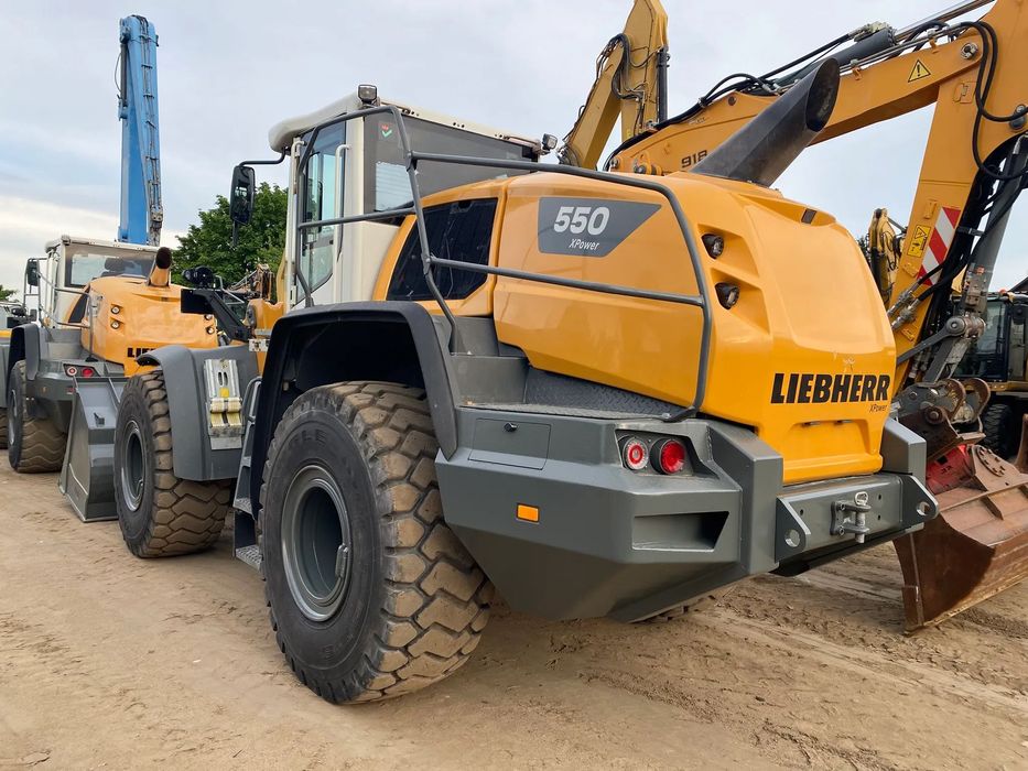 Liebherr L550 Xpower, 2023 ROK, 6800 MTH, NOWY MODEL, Z NIEMIEC, SUPER, STAN,  21 Ton, Łyżka 3,8 m3, Serwisowana w LIEBHERR Niemcy, Opony 90% Dobre,