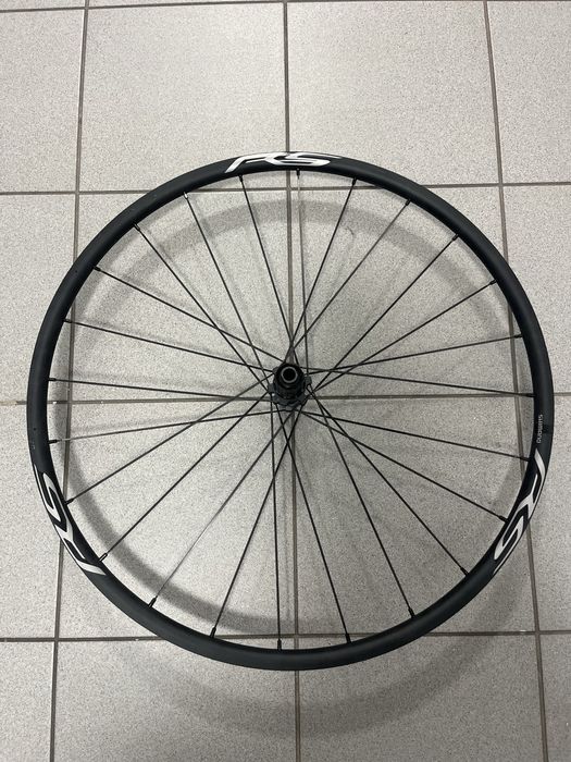 Kola szosowe Shimano 105 RS