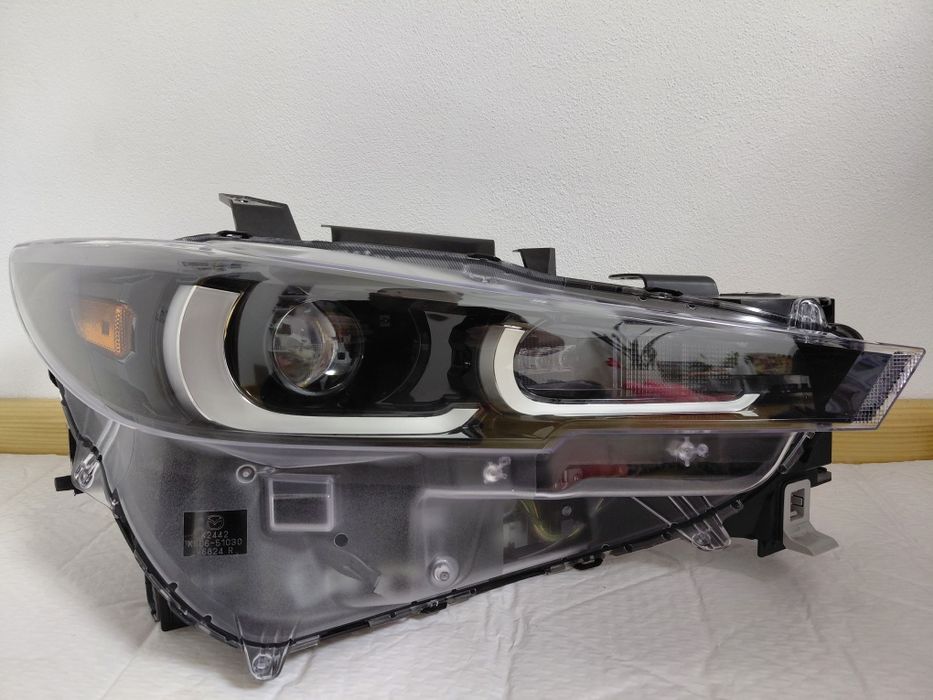 Фара Мазда сх5 права оригінал 22-25р usa