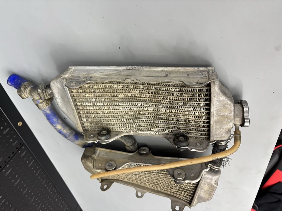 Komplet Chłodnic Chłodnica Lewa Prawa YAMAHA YZF250 R 10-13