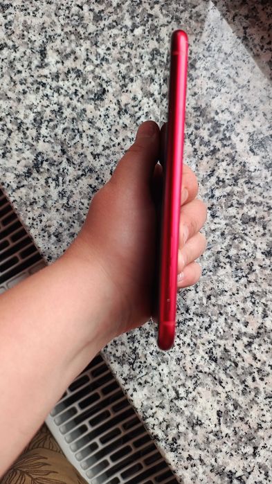iPhone XR 64gb czerwony