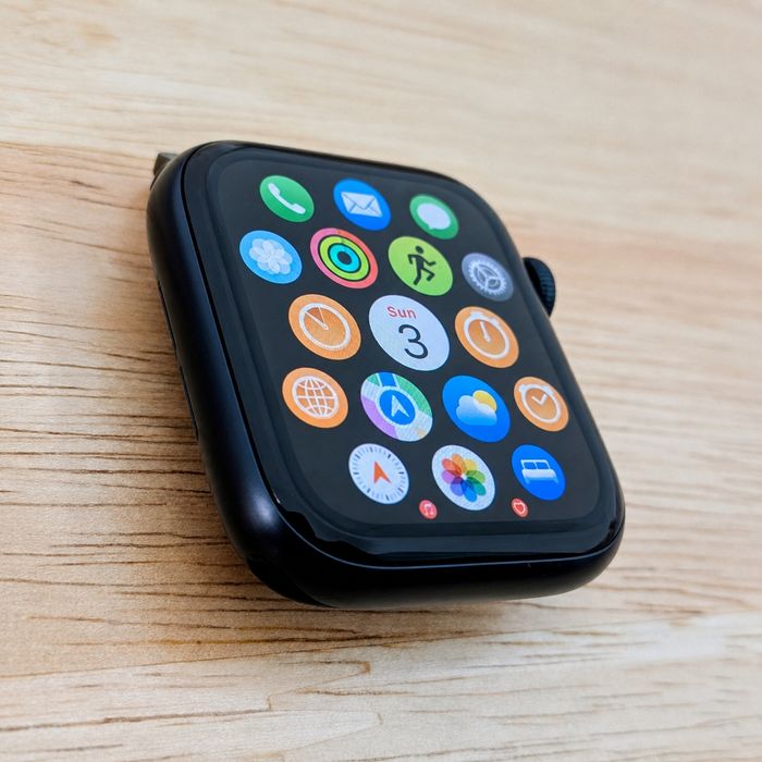 Apple Watch SE (2a  geração) – 44mm – Muito bom estado