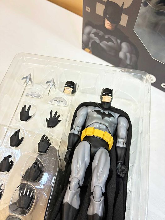 Batman екшн фігурка экшн фигурка игрушка кукла DC roblox лол lol omg