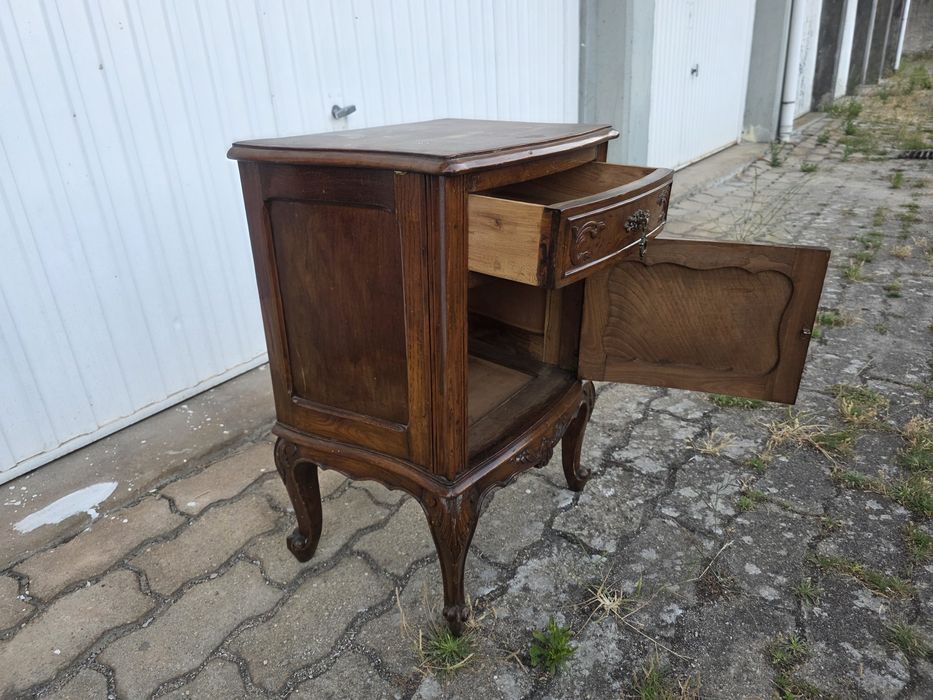 Mesinha de cabeceira