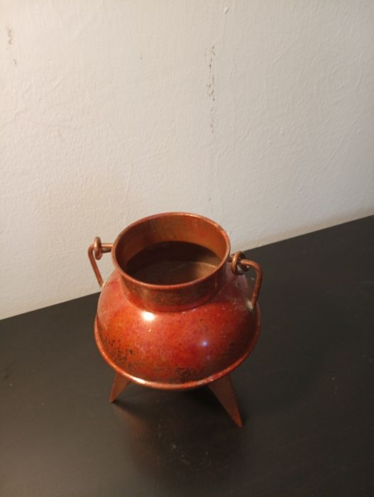 Antigos Pote e Tacho em cobre martelado com tampa e pés - Vintage*