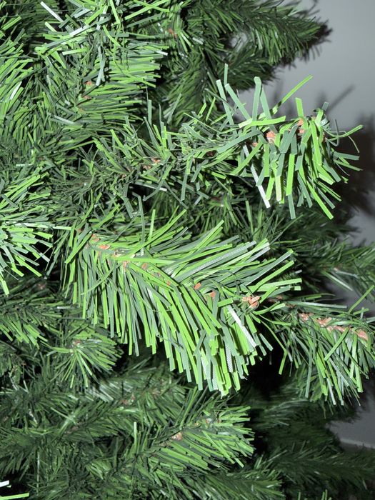 Árvore de Natal verde com 210cm