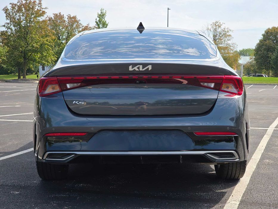 Kia K5      2022