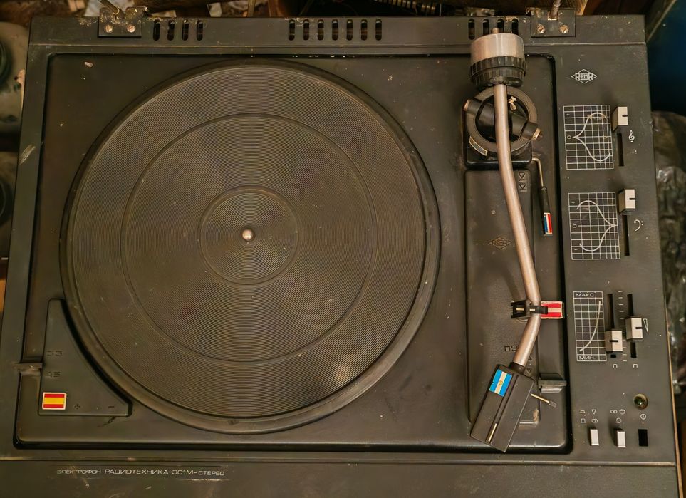 Проигрыватель пластинок Радиотехника 301М, Весна 212-С4, Океан 209