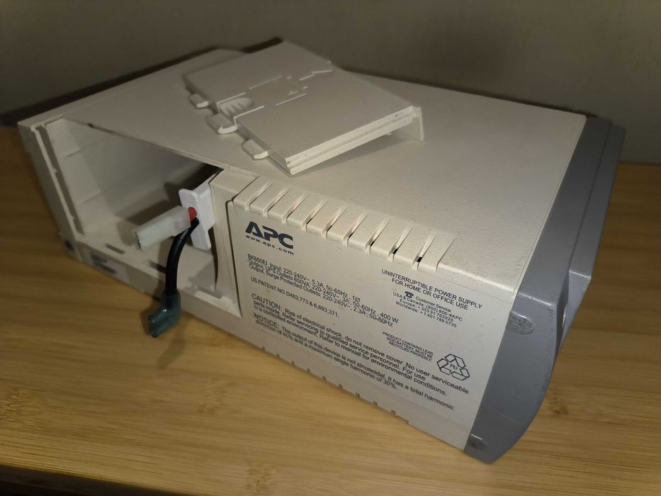 ДБЖ, Безперебійник, Інвертор  APC Back-UPS 650