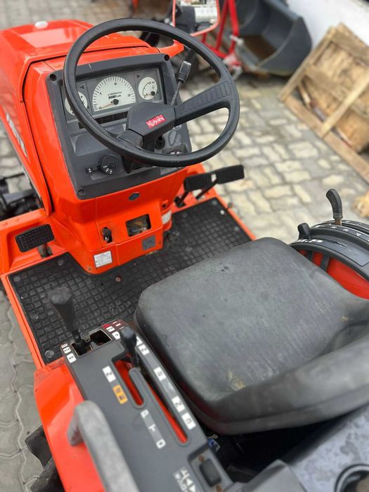 KUBOTA ASTE A155 IMACULADO
