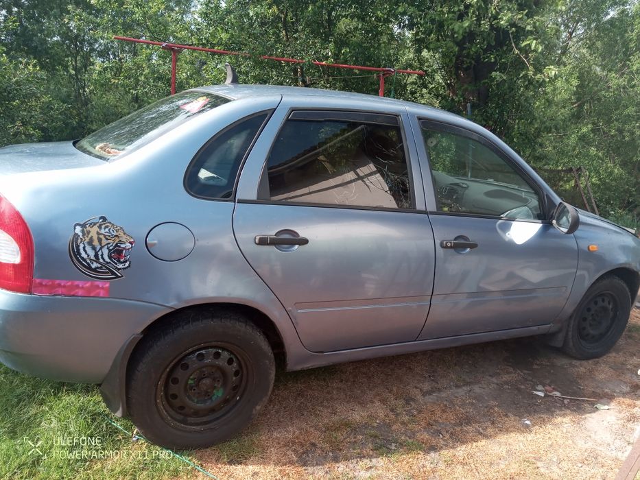 Автомобіль lada kalina