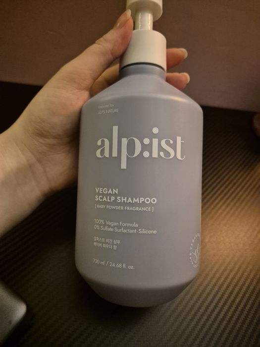 alp:ist - szampon wegański 630 ml
zapach: Baby Powder

Baby Powder

Szampon do włosów zniszczonych i normalnych, pielęgnująco-oczyszczający

730 ml