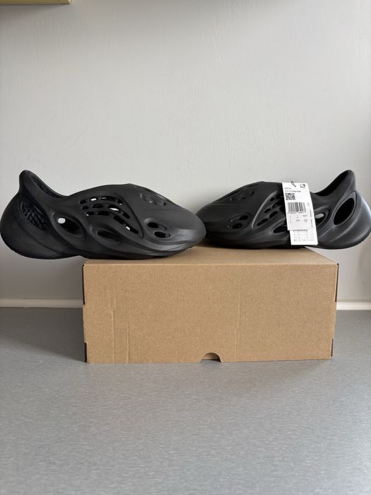Buty Klapki Yeezy Foam RNR Onyx 40 1/2