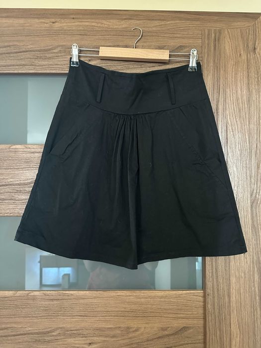 Czarna spódnica mini L